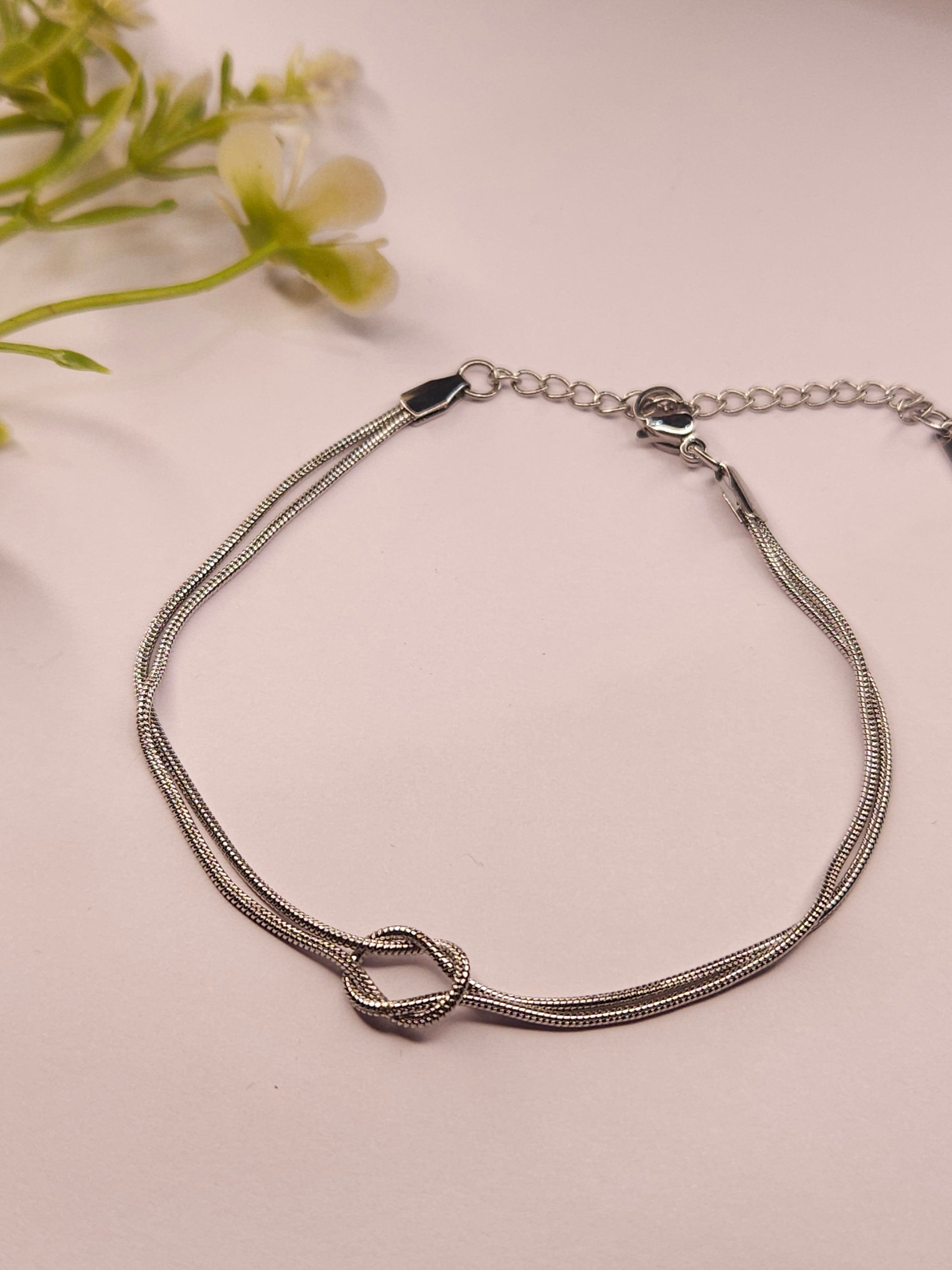 Wrist Hookup (Bracelet)