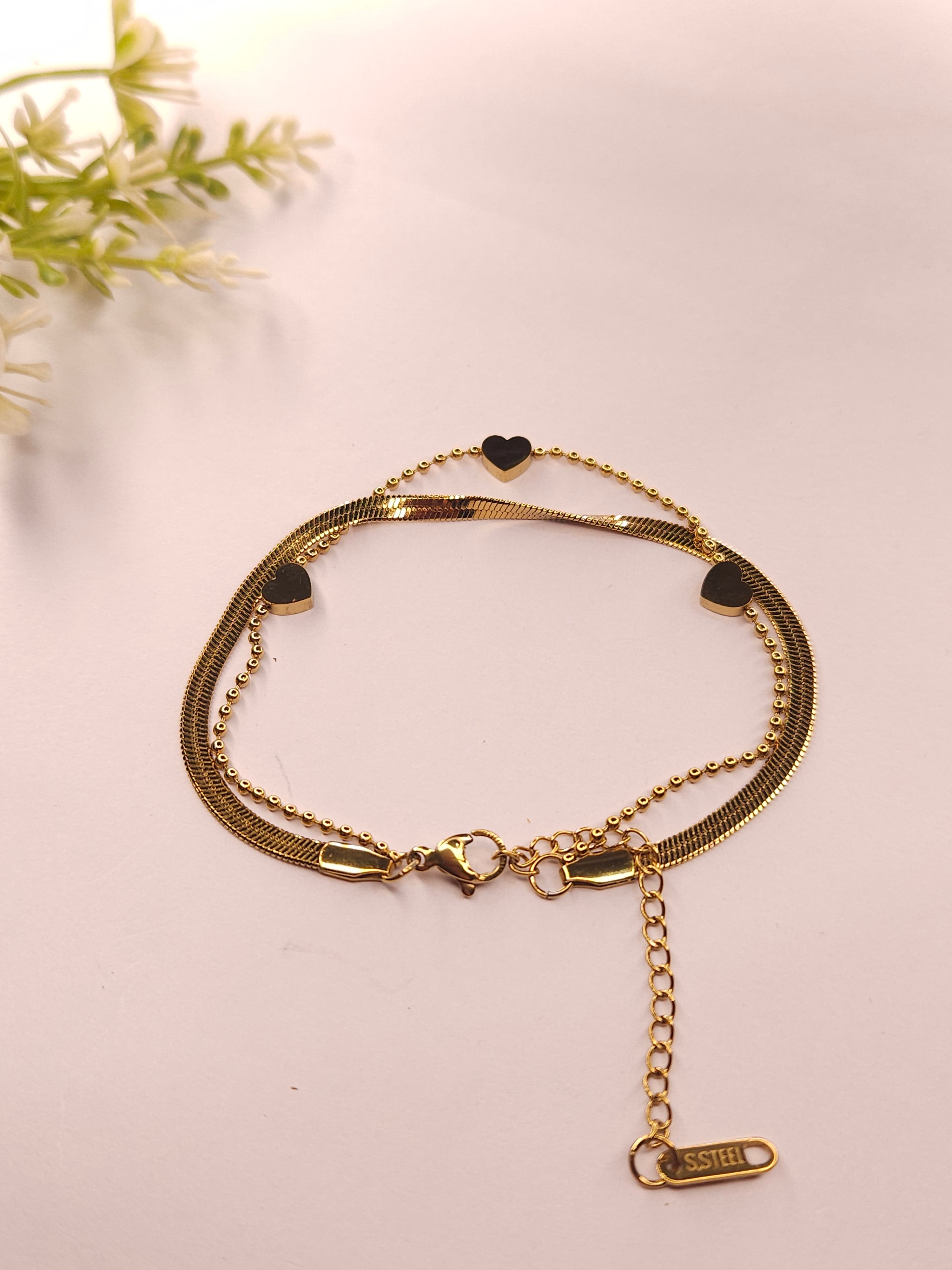 Wrist Hookup (Bracelet)